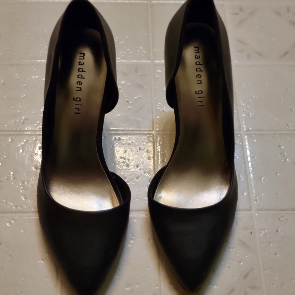Madden Girl Heel Pumps